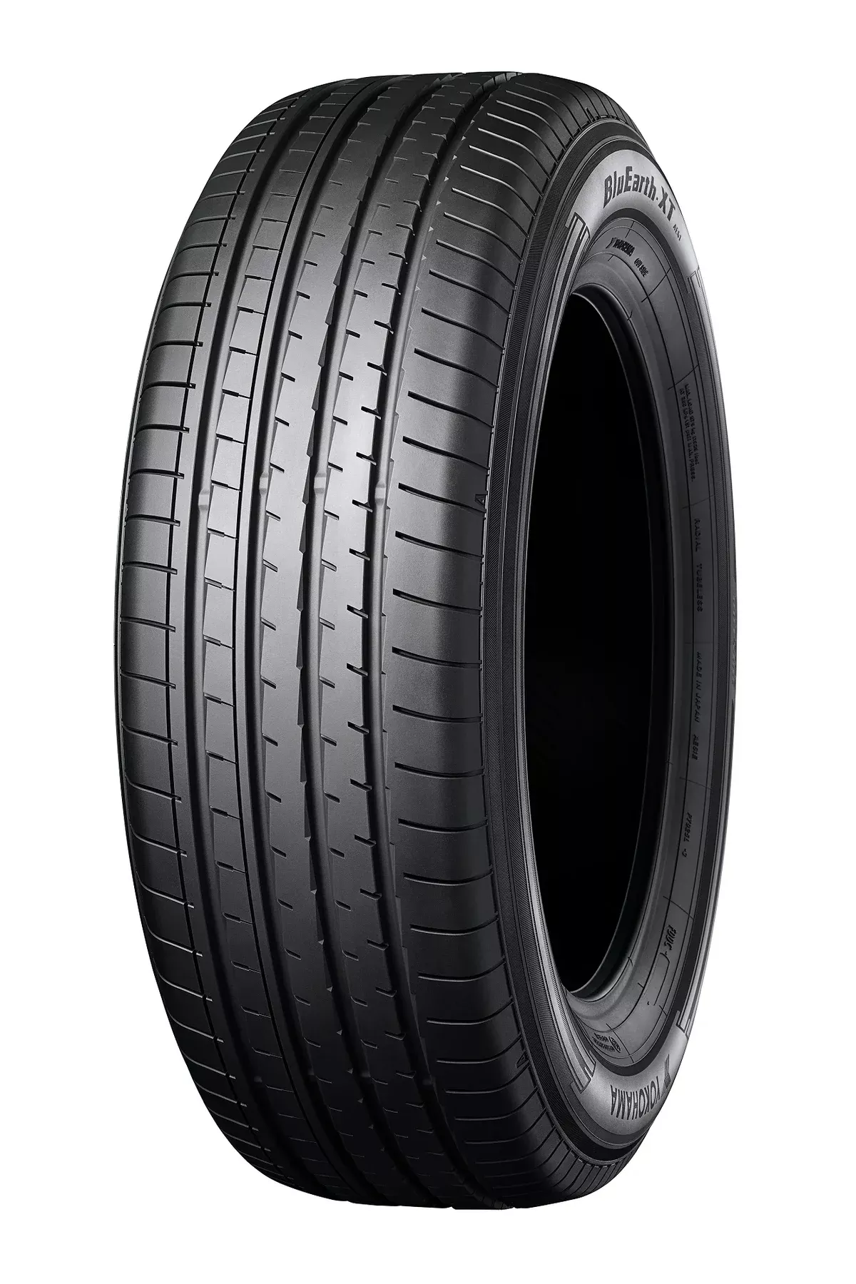 Yokohama BluEarth-XT AE61 215/55R18 95V padangos