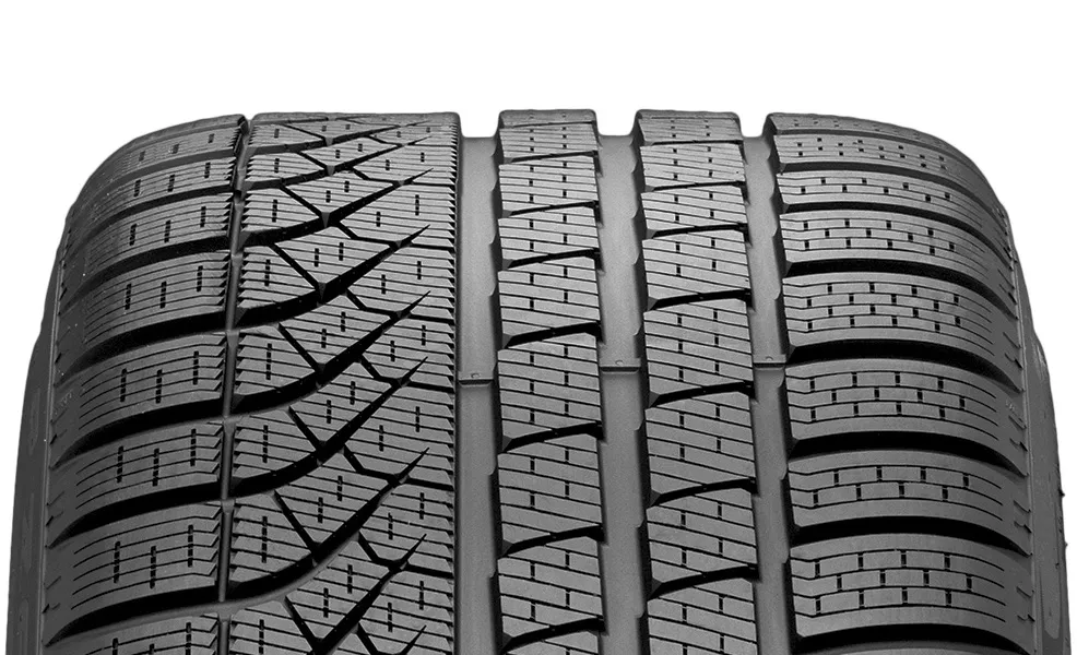 Pirelli Winter P-Zero (*) 285/35R21 105H XL padangos
