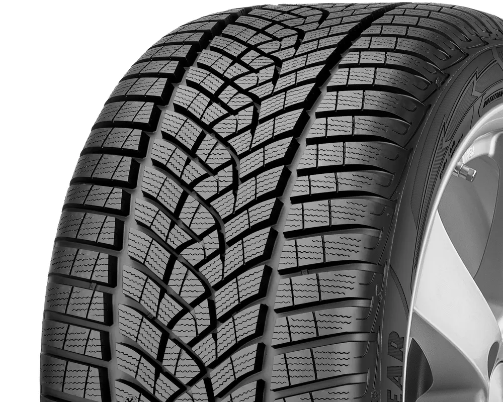 Goodyear UG Performance + 235/60R18 103T padangos
