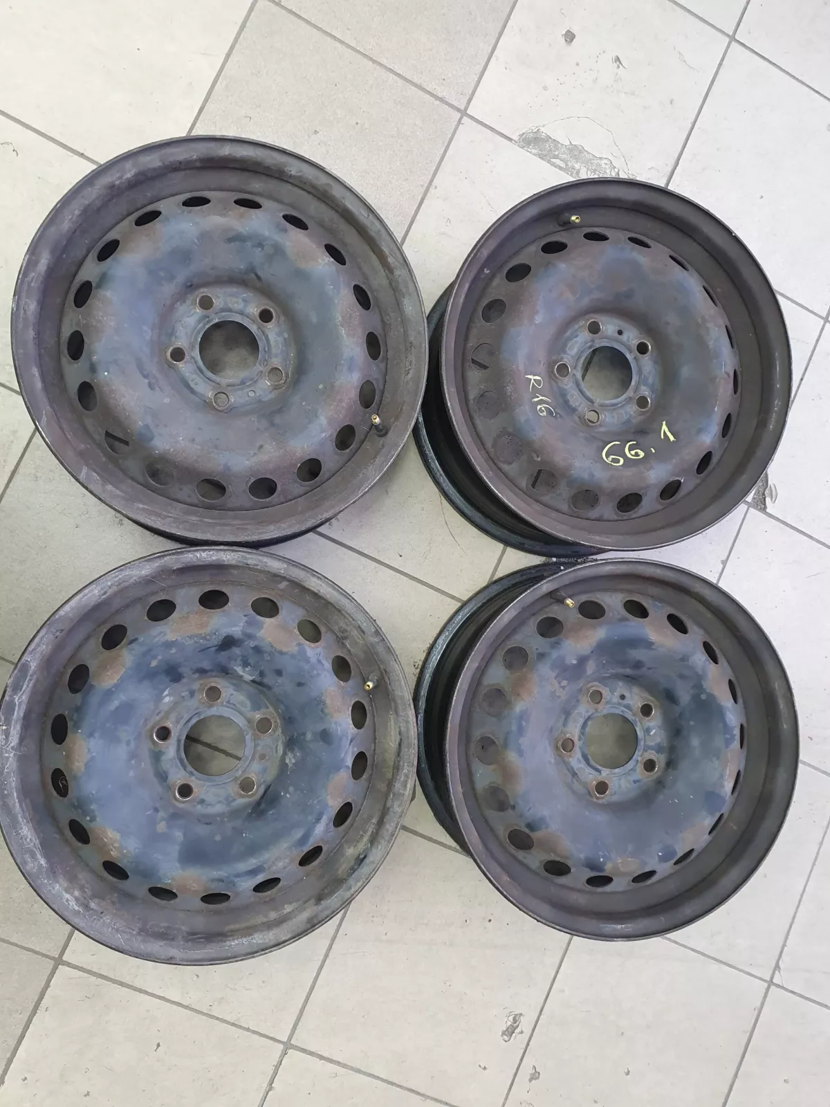 Nissan Skardiniai ratlankiai 5×114 R16
