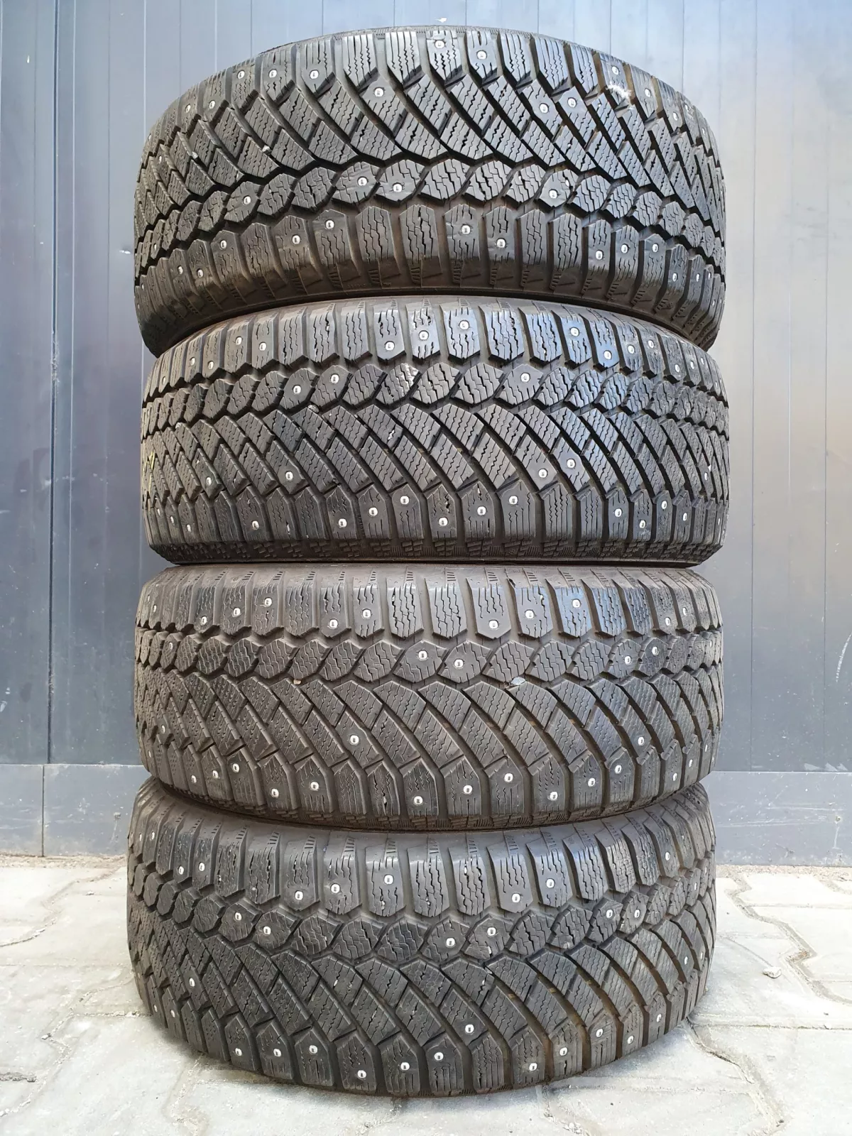Continental ContiIceContact 195/55R15