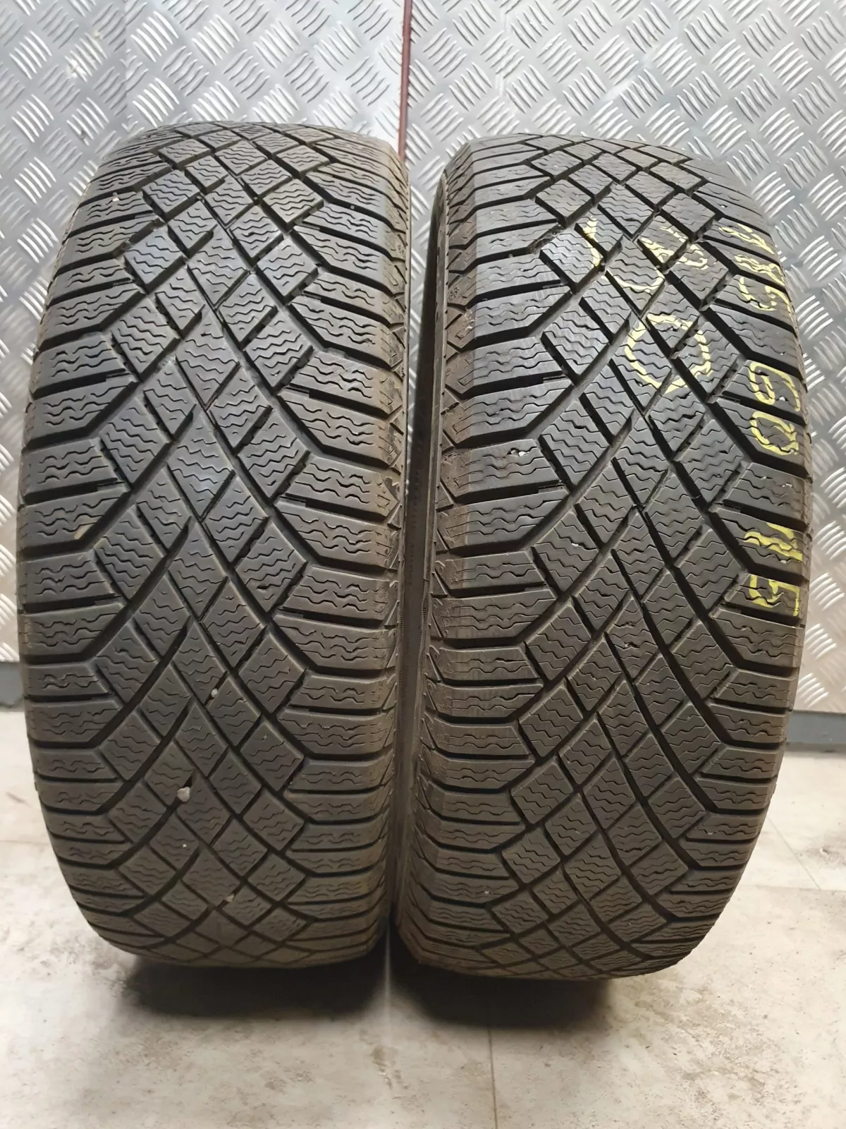 Continental ContiViking7 žiemines 185/60R15