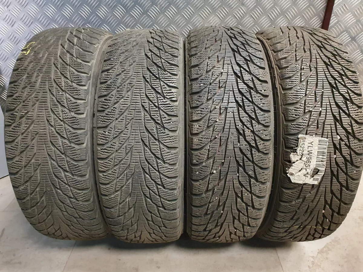 Nokian Hakkapeliitta R2 žiemines padangos 185/65R15