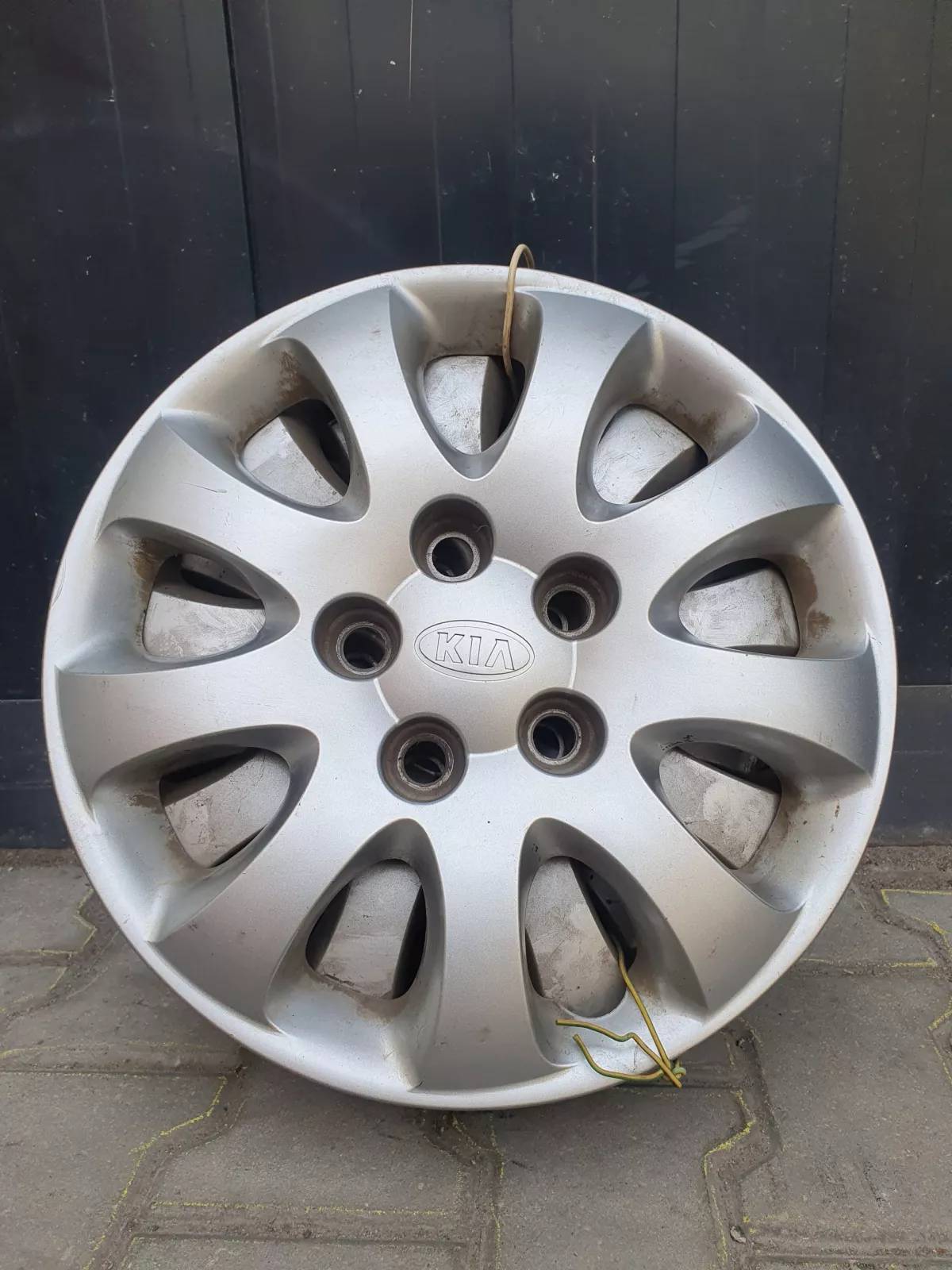 KIA ratlankiu gaubtai R15 4vnt