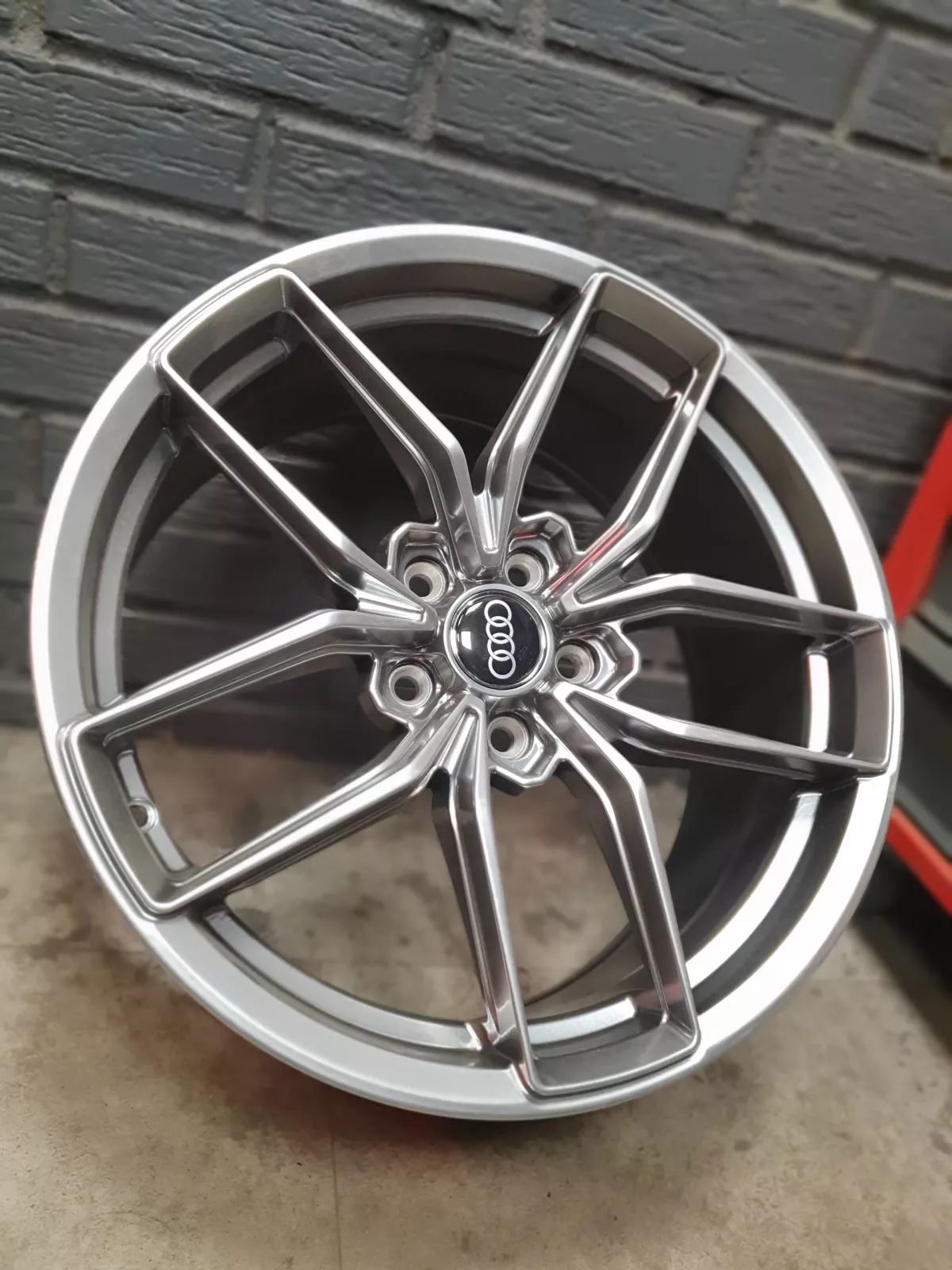 Audi ratlankiai 5×112 R18 ET38 CB 66.6