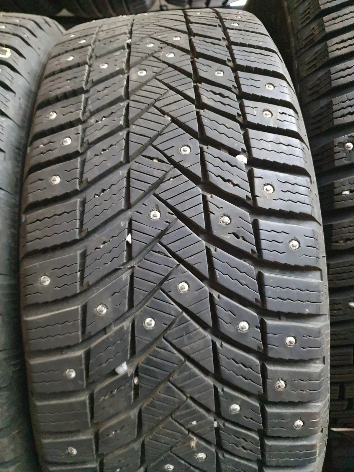 Vredestein Wintrac Ice dygliuotos padangos 205/55R16