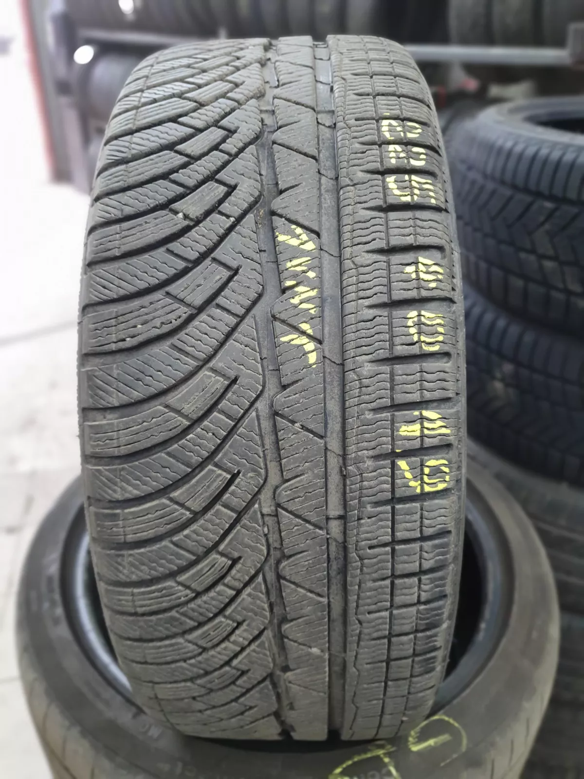 Michelin Pilot Alpin PA4 225/40R19