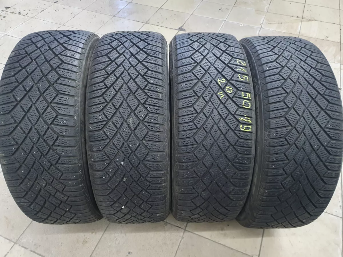 Continental Viking 7 215/50R19