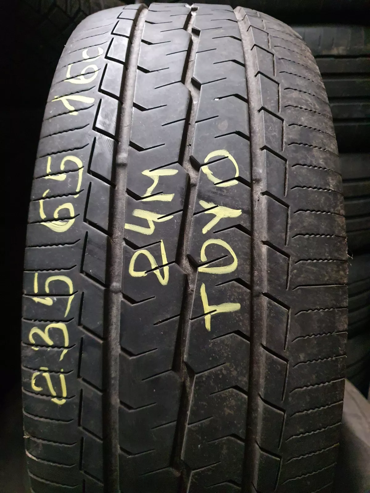 Toyo Nanoenergy Van 235/65R16c padangos