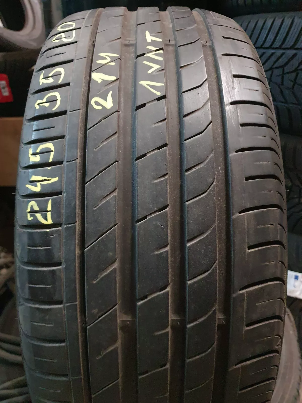 Nexen NFera SU1 245/35R20 padanga