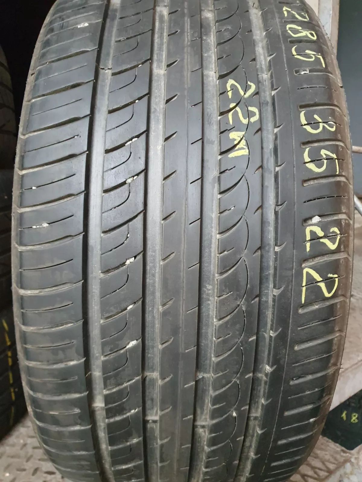Radar Dimax R8 285/35R22 padangos