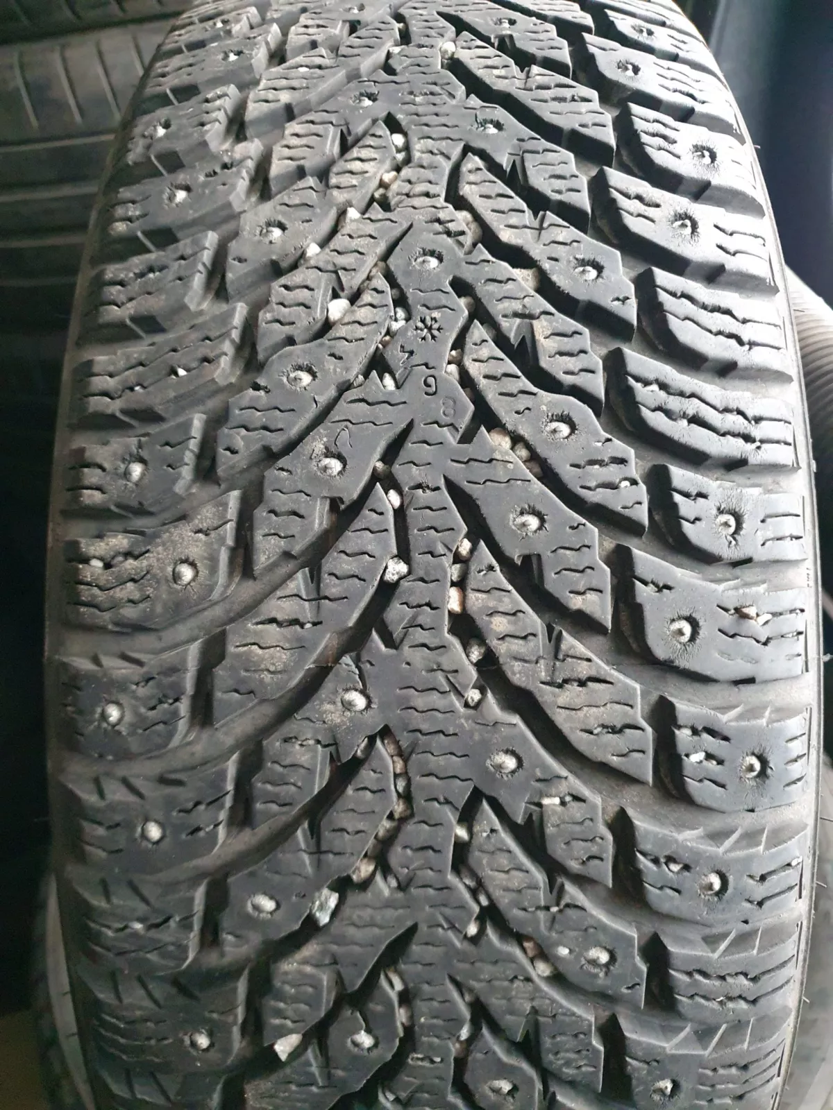 Nokian Hakkapeliitta9 225/55R17 padangos