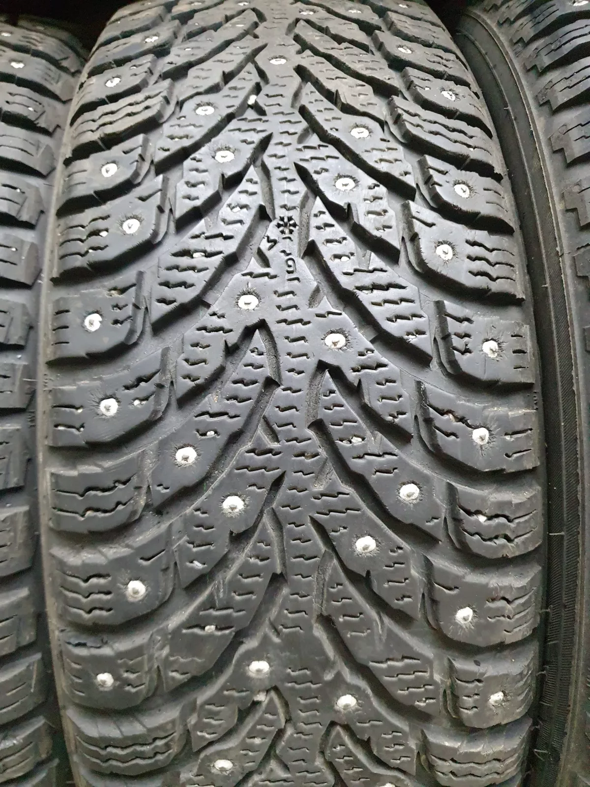 Nokian Hakkapeliitta9 195/65R15 dygliuotos padangos