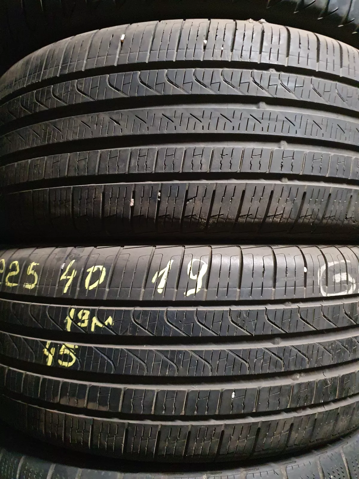 Pirelli Cinturato P7 all season 225/40R19 padangos