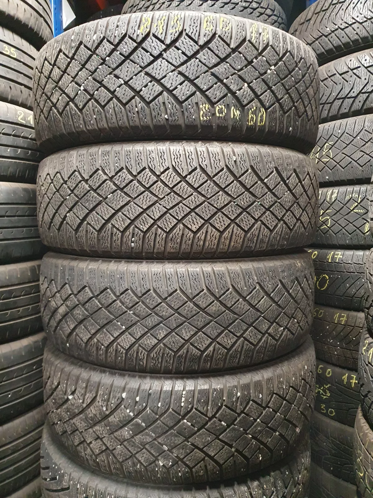 Continental VikingContact7 215/60R17 naudotos padangos
