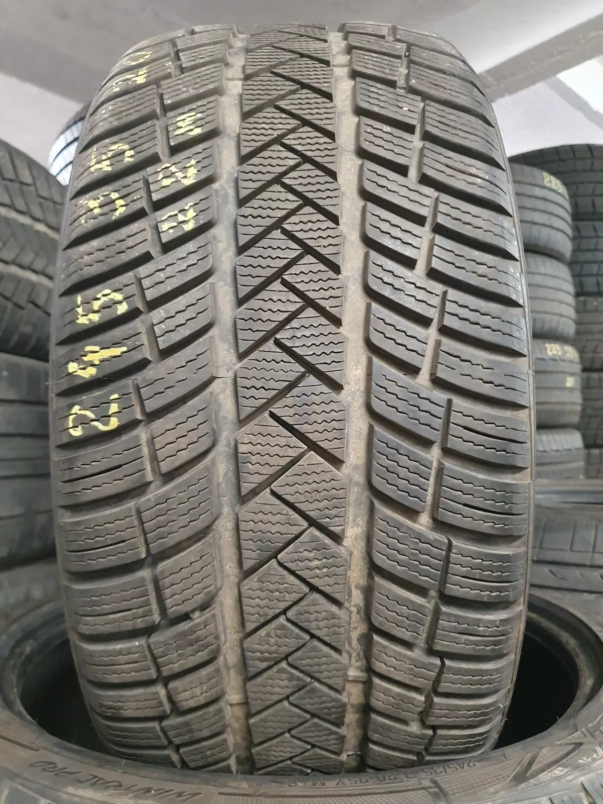 Vredestein Wintrac PRO 245/35R20 padangos