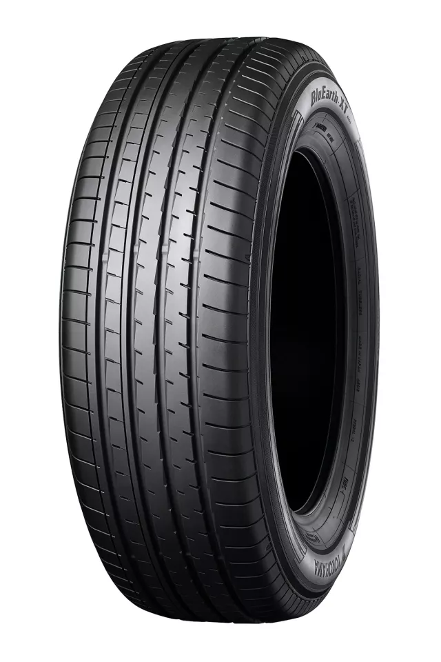 Yokohama BluEarth-XT AE61 215/65R17 99V padangos