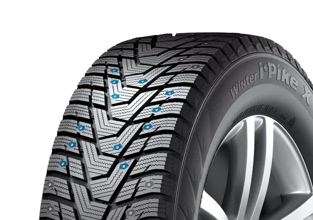 Hankook W429A Winter i*Pike X 225/60R18 104T XL dygliuotos padangos
