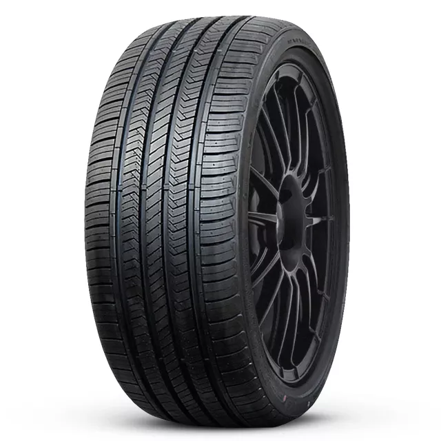 Sunny NU025 215/60R17 96V padangos