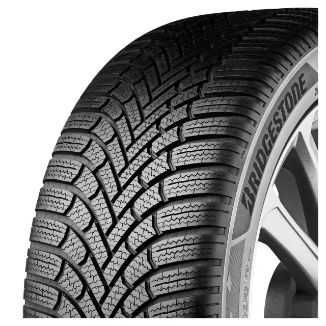 Bridgestone Blizzak 6 235/45R18 98V XL padangos