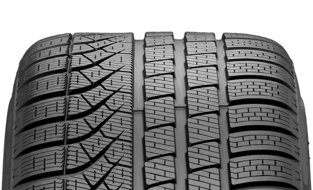 Pirelli P-Zero Winter (*) 275/35R19 100V XL padangos
