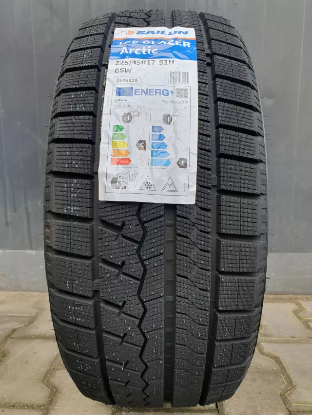 SAILUN ICE BLAZER ARCTIC 225/45 R17 91H XL
