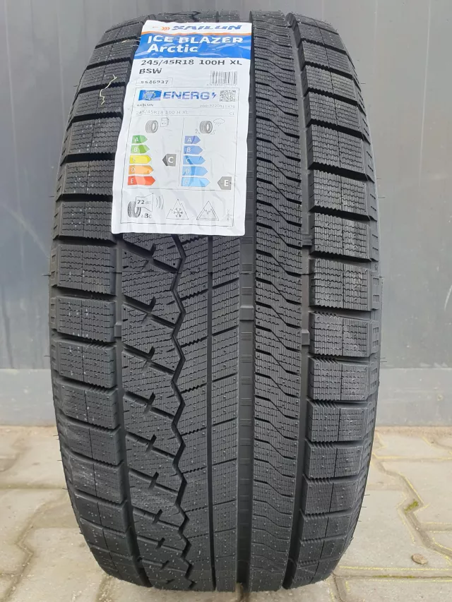 SAILUN ICE BLAZER ARCTIC 245/45 R18 100H XL