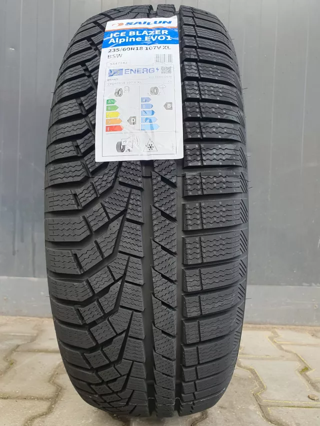 SAILUN ICE BLAZER ALPINE EVO 1 235/60R18 107V XL