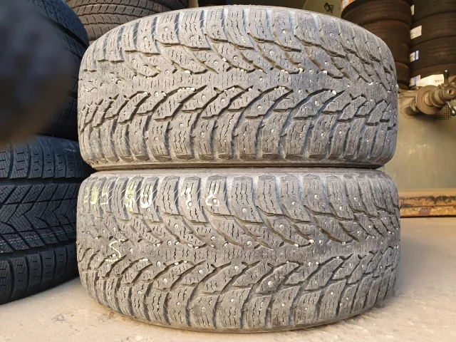 Nokian Hakkapeliitta 9 235/50R18