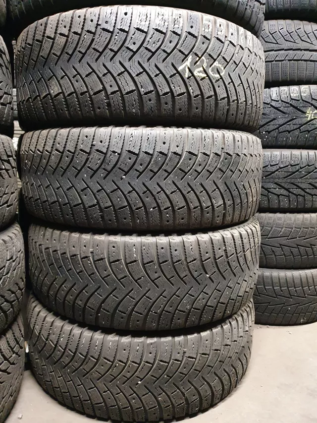 Michelin  žieminės padangos 225/55R18