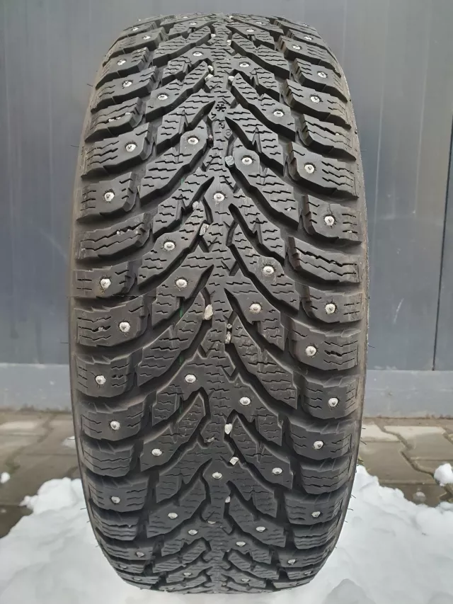 Nokian Hakkapeliitta 9 dygliuotos padangos 205/60R16