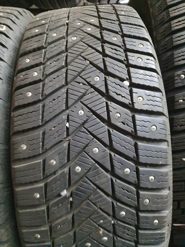 Vredestein Wintrac Ice dygliuotos padangos 205/55R16