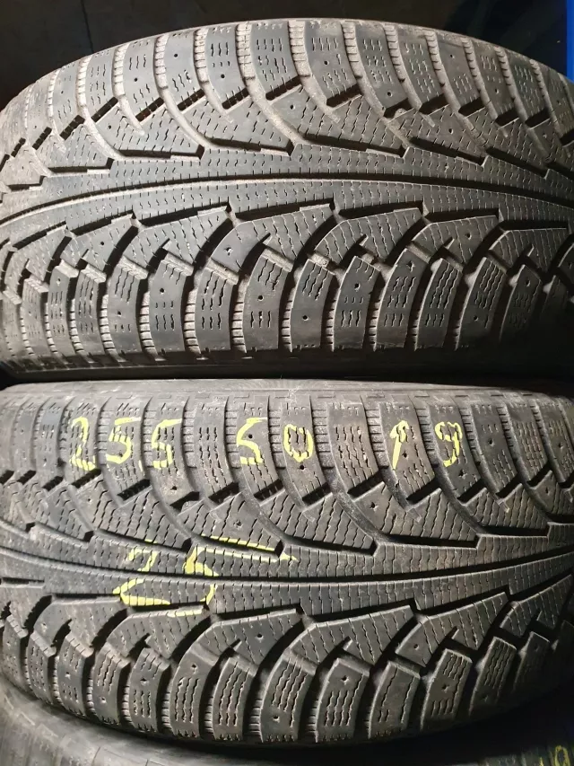 Nokian Hakapelliita 255/50R19