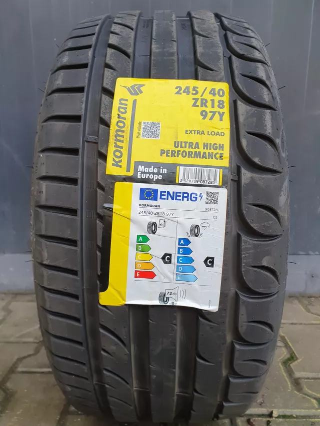Kormoran Ultra High Performance 245/40R18 97Y XL
