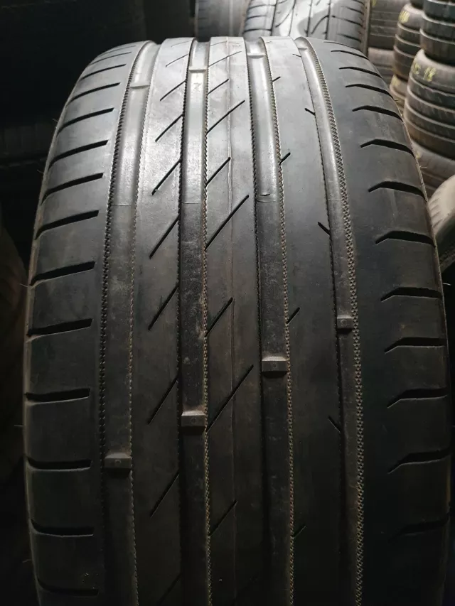 Nokian Hakka Black 225/45R19
