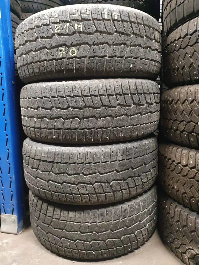 Toyo Observe GSi-6 235/55 R17