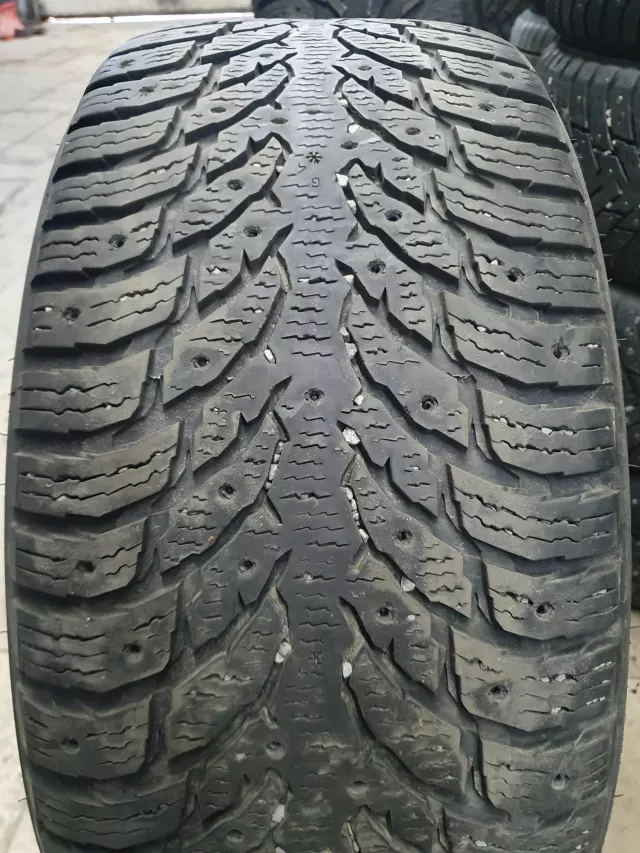 Nokian hakkapeliitta 9 275/45R20 padangos