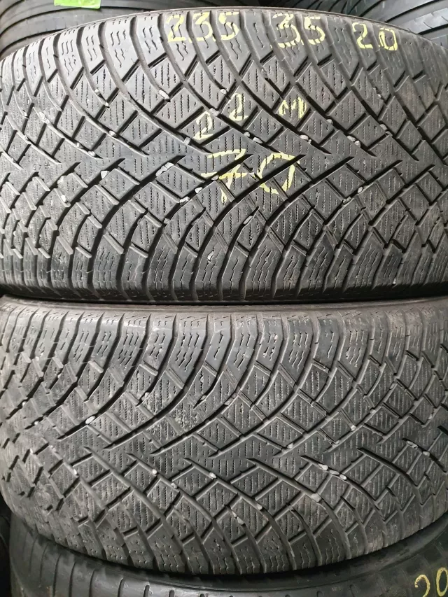 Nokian hakkapeliitta R5 235/35R20 naudotos padangos