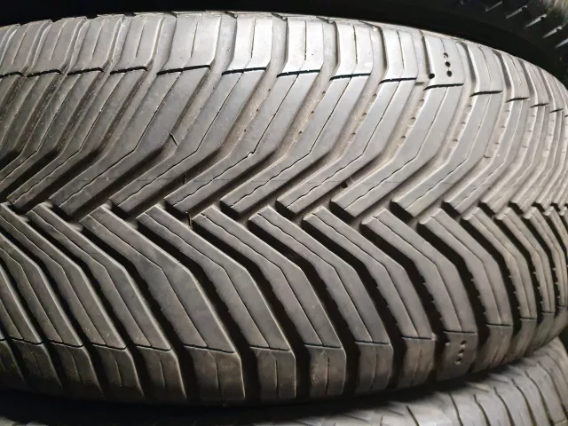 Michelin CrossClimate2 235/55R19 105H XL padangos