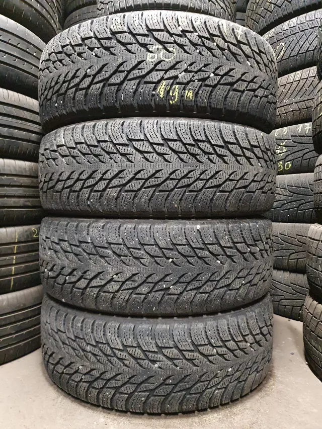 Nokian Hakkapeliitta R3 SUV 215/60R17 žieminės padangos