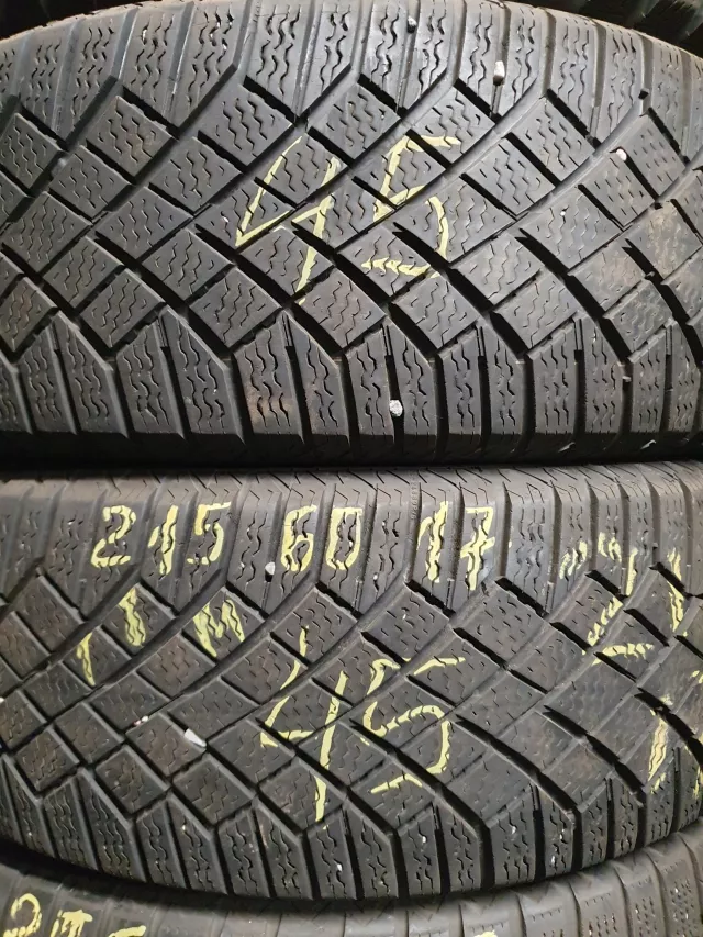 Continental VikingContact7 215/60R17 padangos