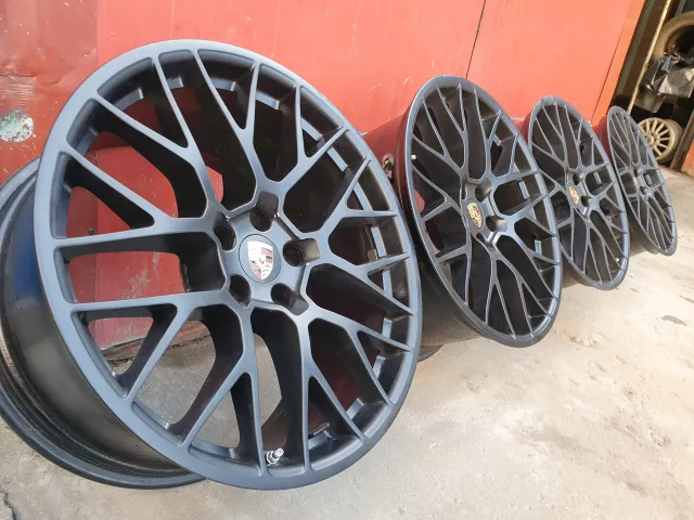 Porsche Macan ratlankiai 5×112 R20  BBS