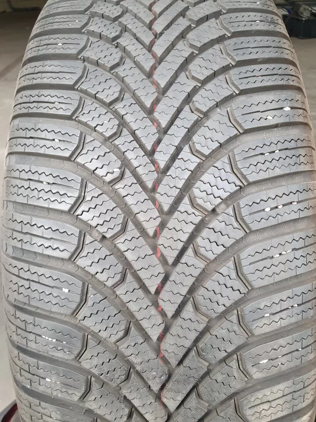 Bridgestone blizzak 6 235/60R18 padangos