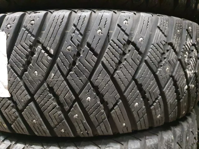 Goodyear UltraGrip Ice Arctic 225/60R18 dygliuotos padangos