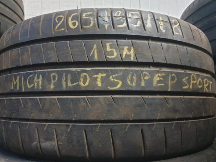 Michelin Pilot Super Sport 265/35R18 - Image 1