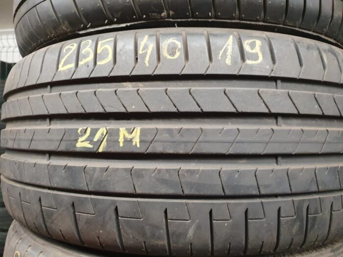 Pirelli Pzero 235/40R19 - Image 1