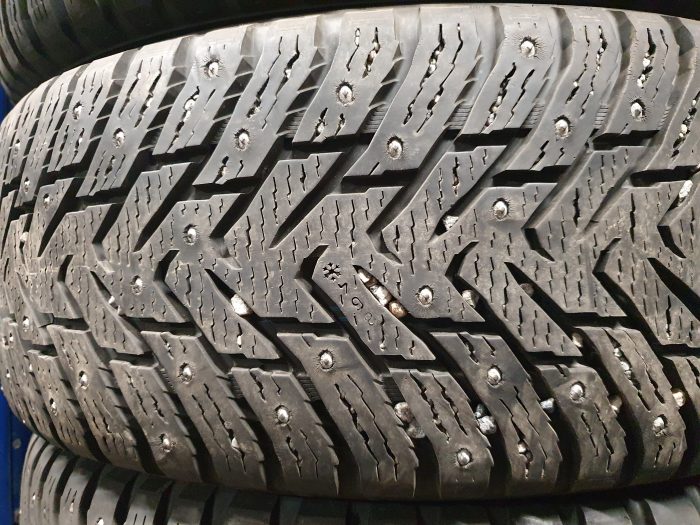 Nokian Hakkapelitta 8 225/55 R17 - Image 1