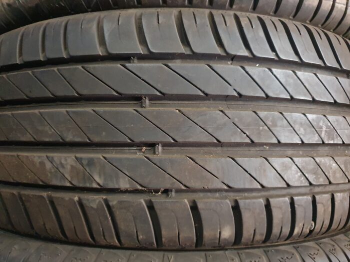 Kleber Dynaxer 205/55R16 - Image 1