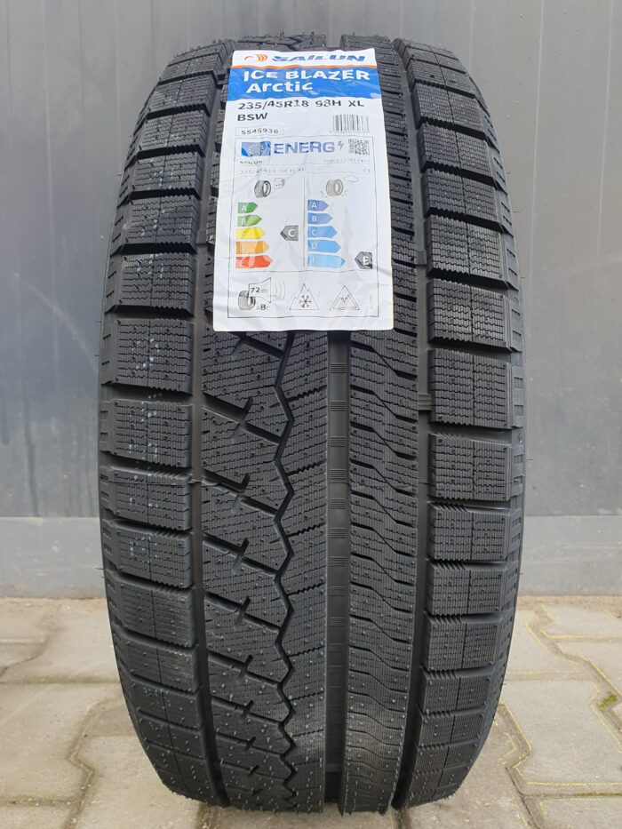 SAILUN ICE BLAZER ARCTIC 235/45R18  98H XL - Image 1