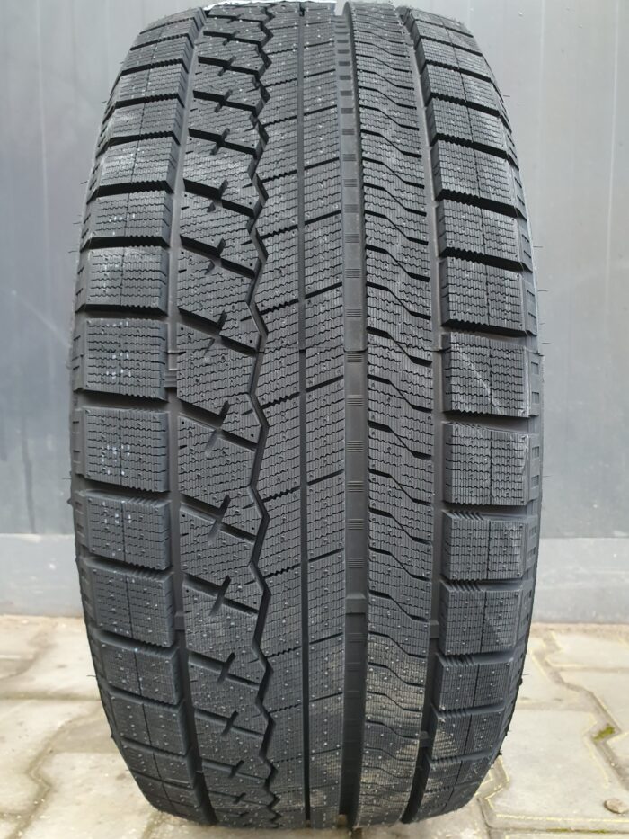 SAILUN ICE BLAZER ARCTIC 225/55R17 101H XL - Image 2